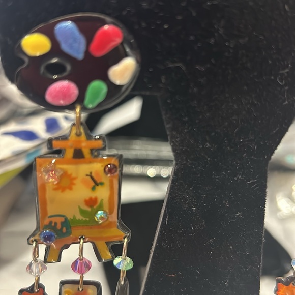 Vintage “Artist’s Palette” Earrings by Designs from the Deep-Boutique - Picture 4 of 8